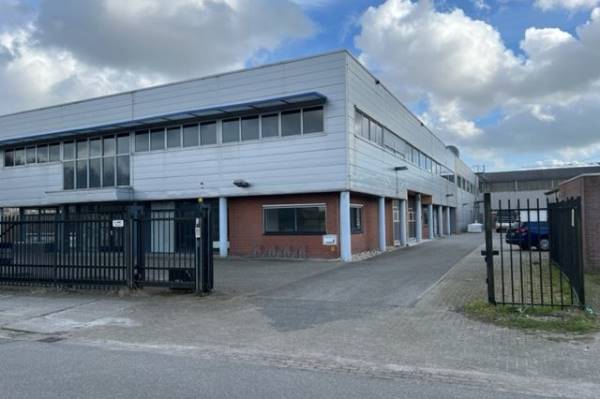 Bedrijfsruimte Leeuwarderstraatweg 129 Heerenveen