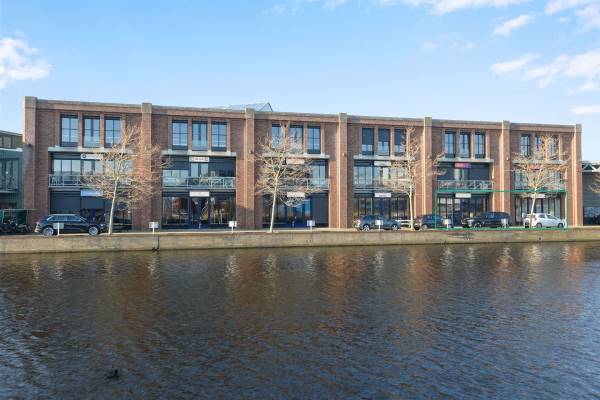 Verhard buitenterrein Hendrik Figeeweg 3 G 2 Haarlem