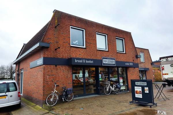 Winkelruimte Dorpsplein 9 Leimuiden