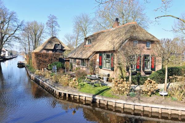 Bedrijfsruimte Binnenpad 46 Giethoorn