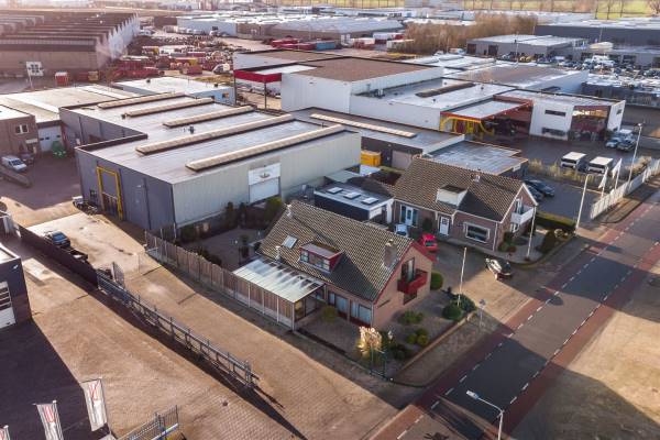 Bedrijfsruimte Handelstraat 9 en 11e Huissen