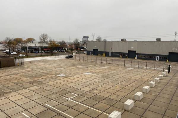 Verhard buitenterrein Industrieweg 15 Harderwijk