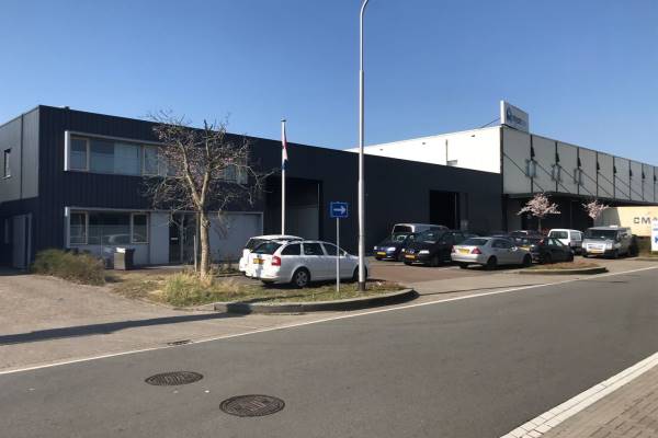 Bedrijfsruimte Oosteinde 2 Barendrecht