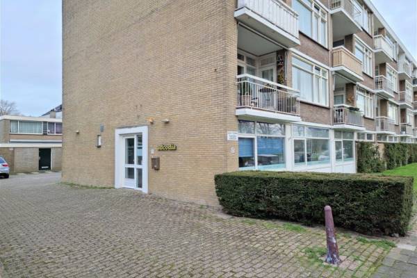 Winkelruimte Starrenburglaan 65 Wassenaar