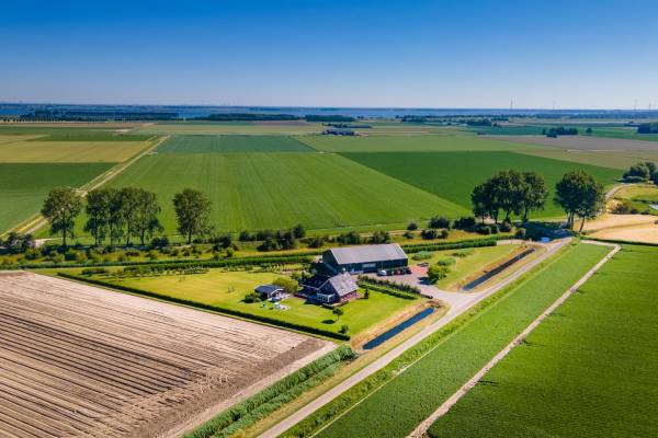 Bedrijfsruimte Vroonweg 2 Achthuizen