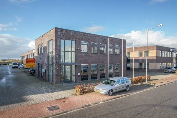 Bedrijfsruimte Melkrijder 17 Nijkerk