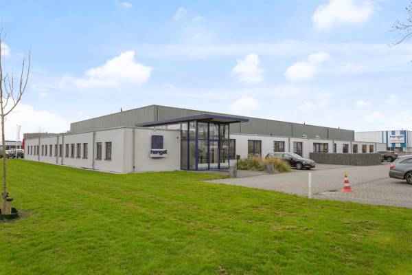 Bedrijfsruimte Broekslagen 8 Steenwijk