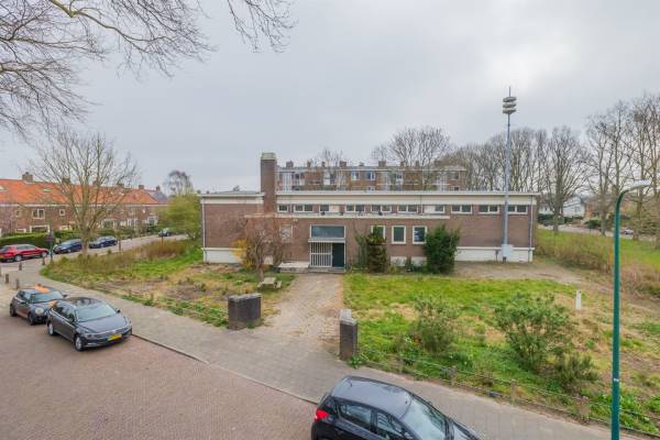Bedrijfsruimte Admiraal de Ruyterlaan 1 Oegstgeest