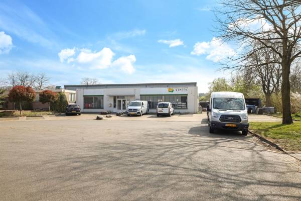Bedrijfsruimte Pieter Zeemanstraat 55 Wijchen