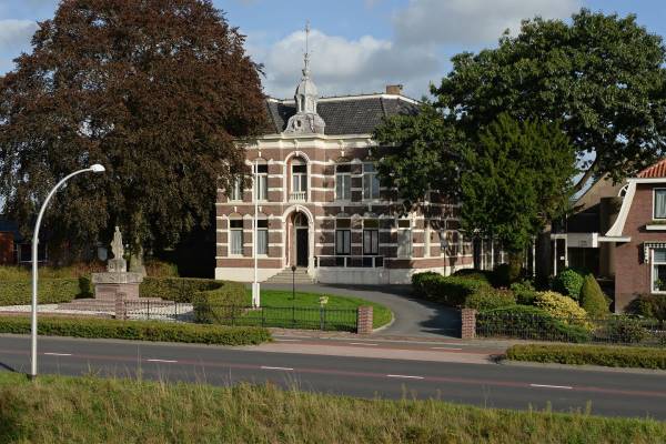Maatschappelijk vastgoed Hoofdweg 24 Smilde