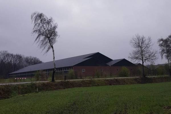 Agrarisch bedrijf De Maneschijn 5 Oost West en Middelbeers