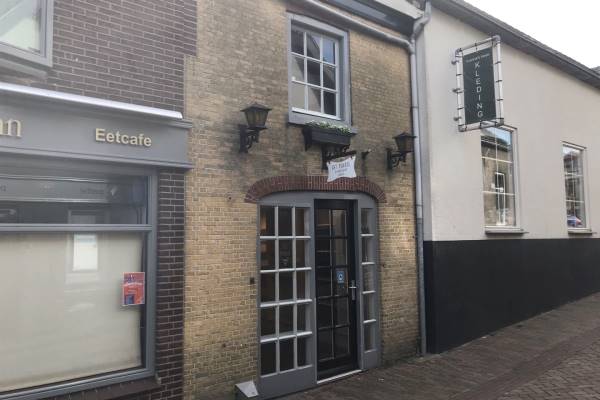 Winkelruimte Burgemeester Roosstraat 8a Lekkerkerk