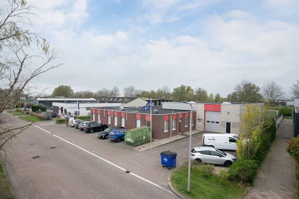 Bedrijfsruimte Curieweg 11 Zwolle