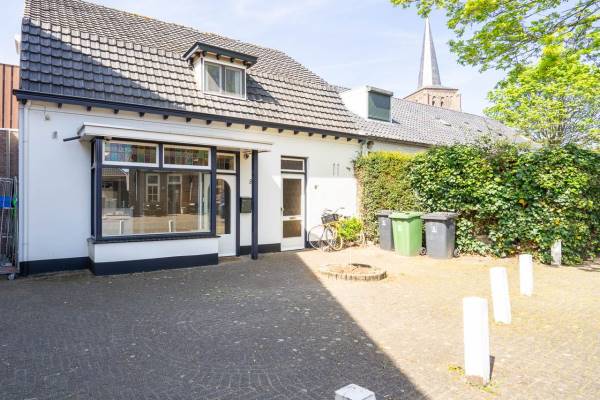 Bedrijfsruimte Van de Poelstraat 8 Bakel