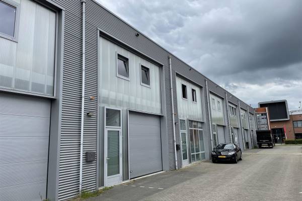 Bedrijfsruimte Pakketboot 15 Houten