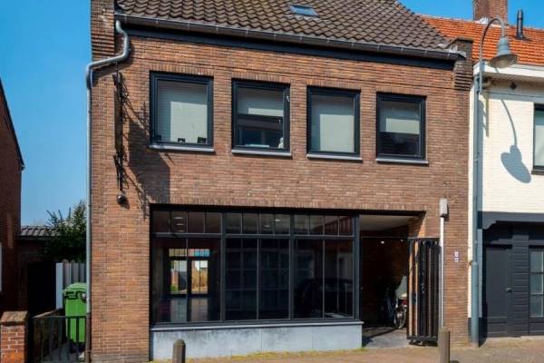 Winkelruimte Desiree Geeraertstraat 20 Baarle-Nassau