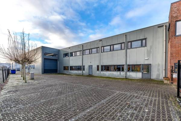 Bedrijfsruimte Einsteinweg 8B Elst (GE)