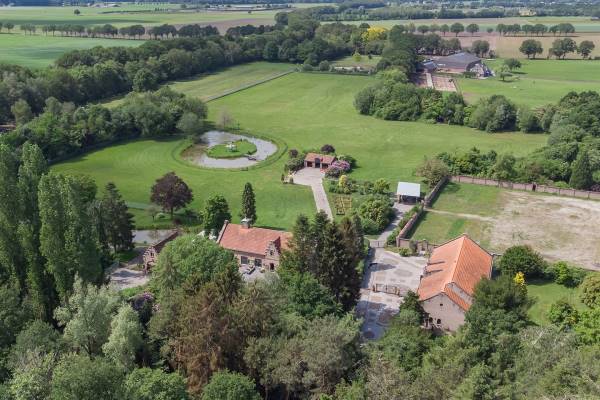 Agrarisch bedrijf Hollandsedreef 8 Wouwse Plantage