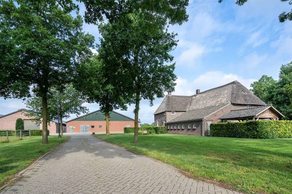 Agrarisch bedrijf Loonsestraat 14a Neerloon