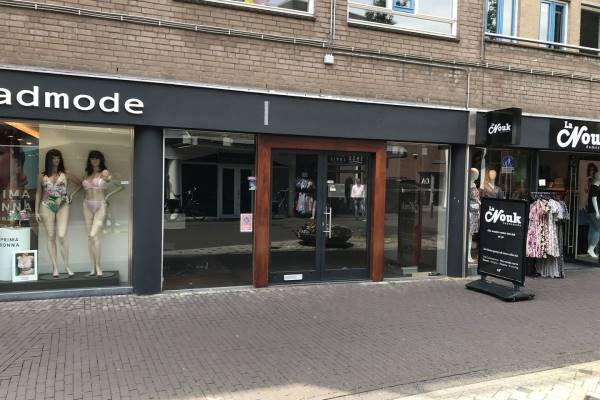 Winkelruimte Sacramentsweg 15 Uden