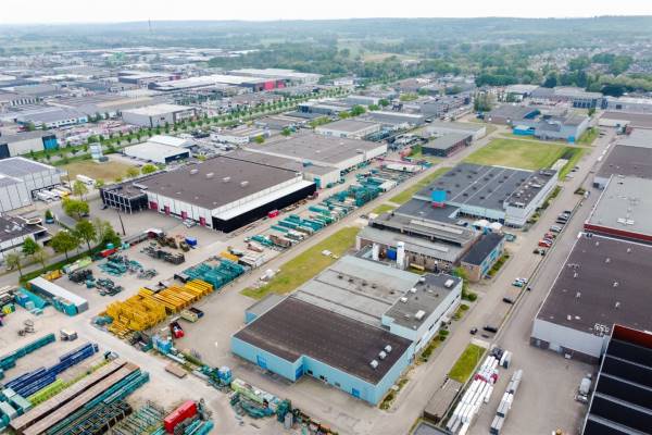 Verhard buitenterrein De Smalle Zijde 1b Veenendaal