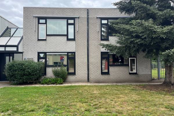 Kantoorruimte Ambachtsweg 8 Malden