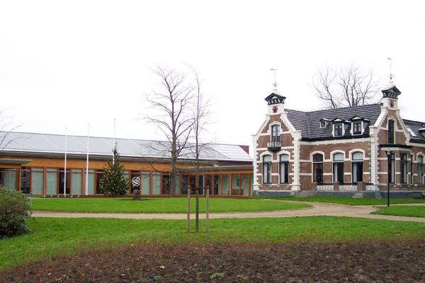 Kantoorruimte van Limburg Stirumweg 18 Kollum