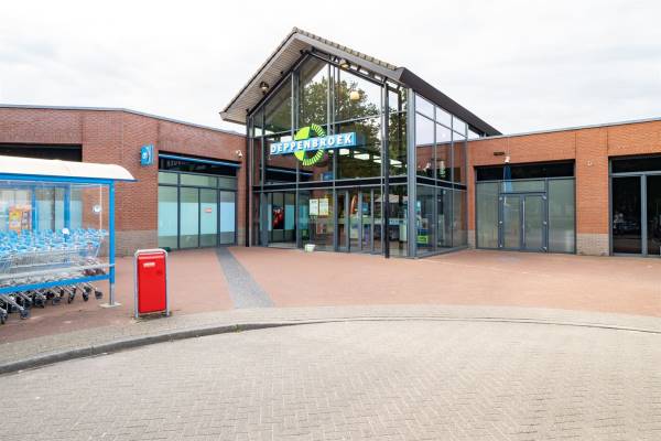 Winkelruimte Rijnstraat 68- 72 Enschede