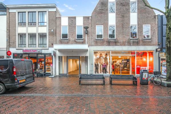 Winkelruimte Waterstraat 82- 84 Tiel