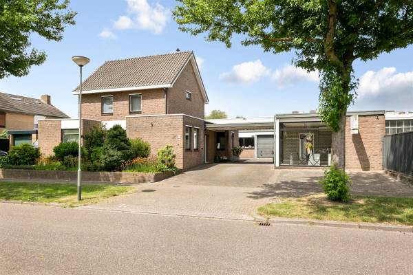 Bedrijfsruimte Laathofstraat 2 Beek (LI)