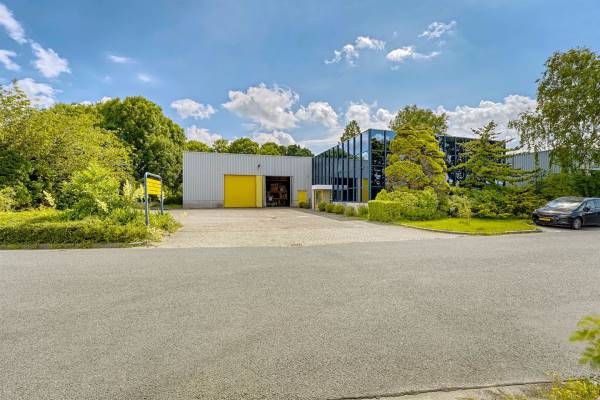 Bedrijfsruimte Conservenweg 126 Roelofarendsveen