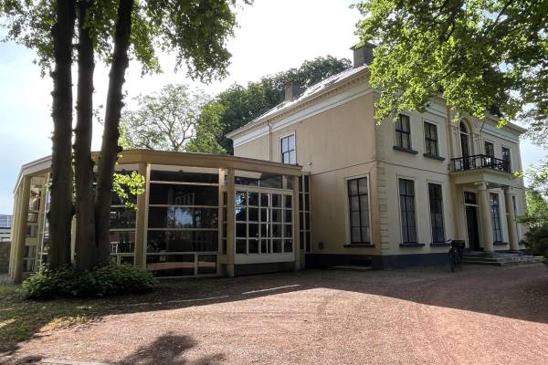 Kantoorruimte . Drachten