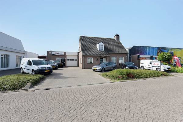 Bedrijfsruimte De Pinckart 13 - 15 Nuenen