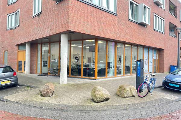 Winkelruimte Burgemeester de Kievietstraat 2 Diemen