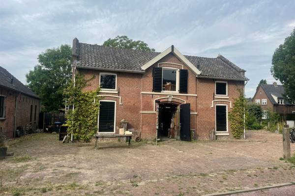 Winkelruimte Kerkstraat 27 Rossum (GE)
