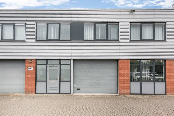 Bedrijfsruimte Neutronenlaan 56 Uden