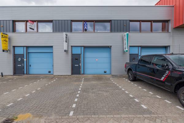 Bedrijfsruimte Veenderveld 20 Roelofarendsveen