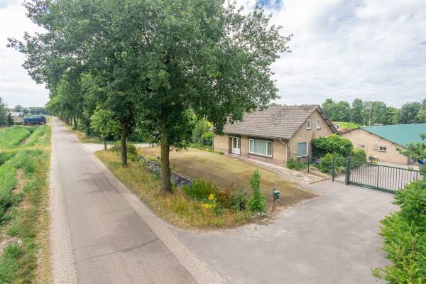 Bedrijfsruimte Limburglaan 4 Someren