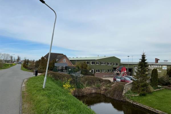 Agrarisch bedrijf Rustenburgerdijk 24 a - 26 Ursem (Gem. Koggenland)