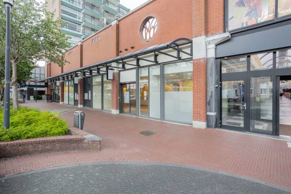 Winkelruimte Winkler Prins Passage 1 Veendam