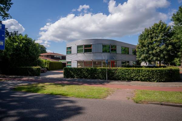 Kantoorruimte Roeterskamp 1A Hardenberg
