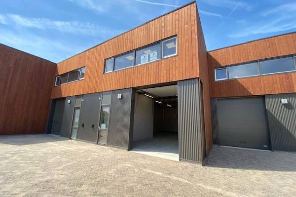 Bedrijfsruimte Zandweistraat 11b Waardenburg