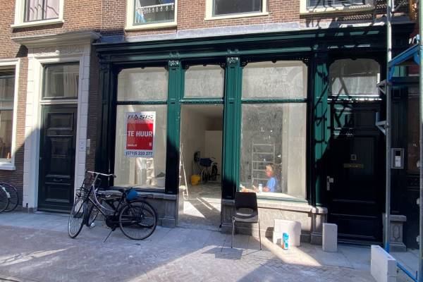 Winkelruimte Hogewoerd 16 Leiden