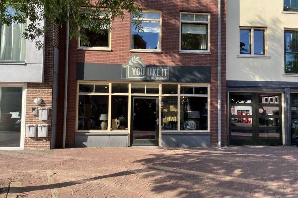 Winkelruimte Raadhuisplein 24 Barneveld