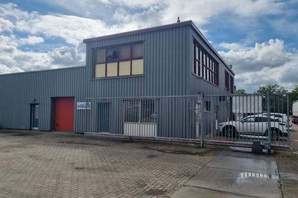 Bedrijfsruimte Nieuw-Amsterdamseweg 60 Schoonebeek