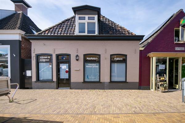 Winkelruimte Langebuorren 8 Stiens