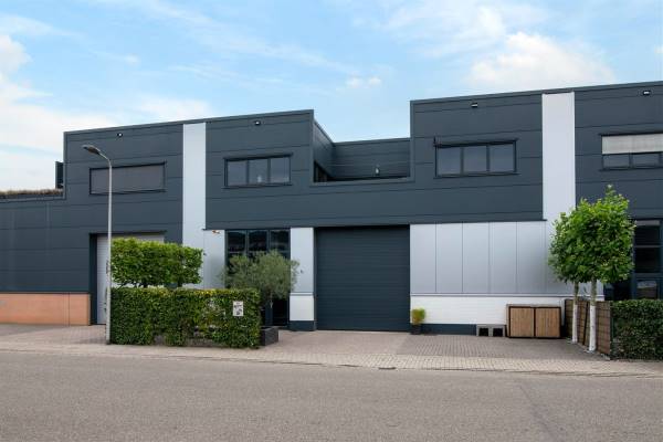 Bedrijfsruimte De Vierde Hoeve 62 - 64 Maasdijk