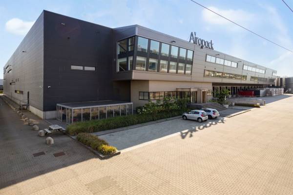 Bedrijfsruimte van Hilststraat 21 Waalwijk