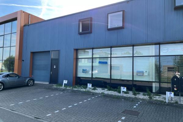 Bedrijfsruimte Jac. P. Thijsseweg 1 Alphen aan den Rijn