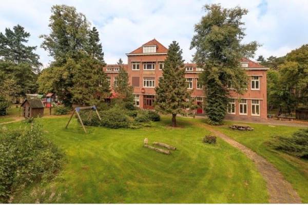 Maatschappelijk vastgoed Groenelaantje 35 37 Nunspeet